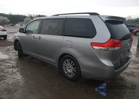 2013 Toyota Sienna Xle V6 8 Passenger from USA, damaged, VIN 5TDYK3DC2DS286018